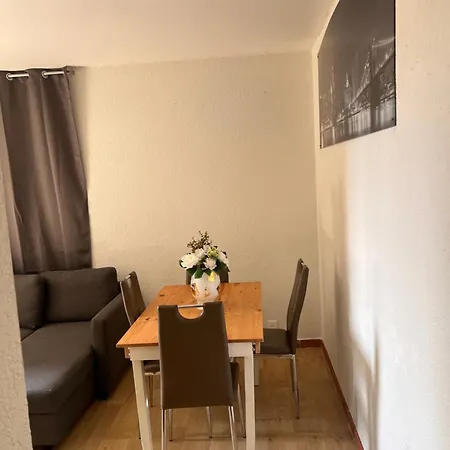 Maanka House לוזאן